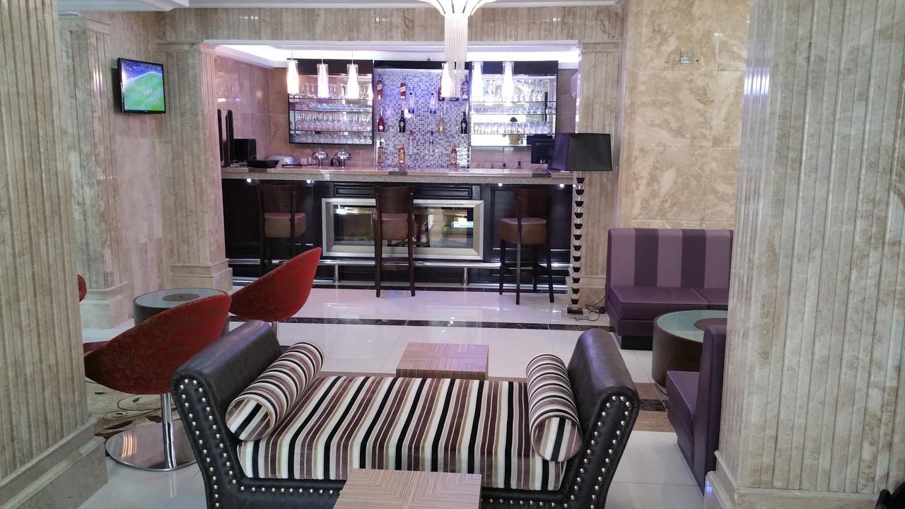 H210 Otel Aliayabiagba Dış mekan fotoğraf