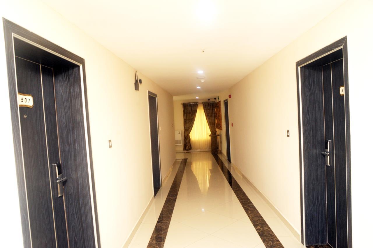 H210 Otel Aliayabiagba Dış mekan fotoğraf