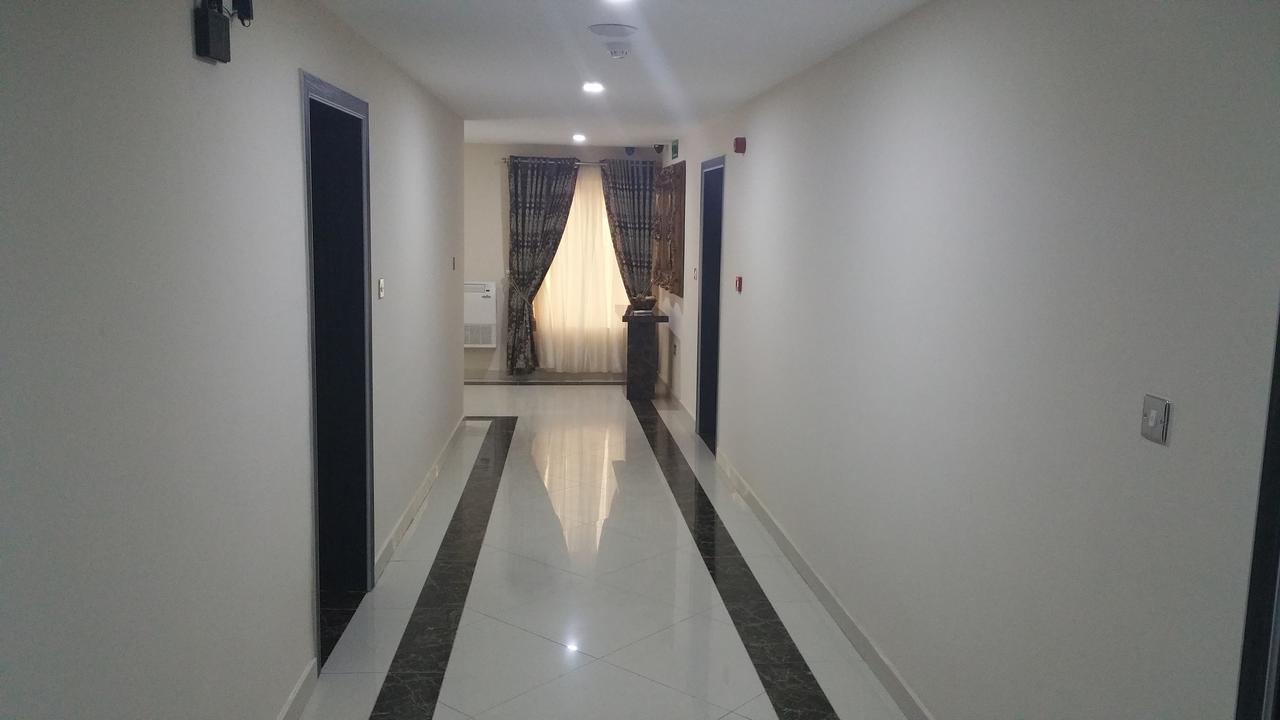 H210 Otel Aliayabiagba Dış mekan fotoğraf