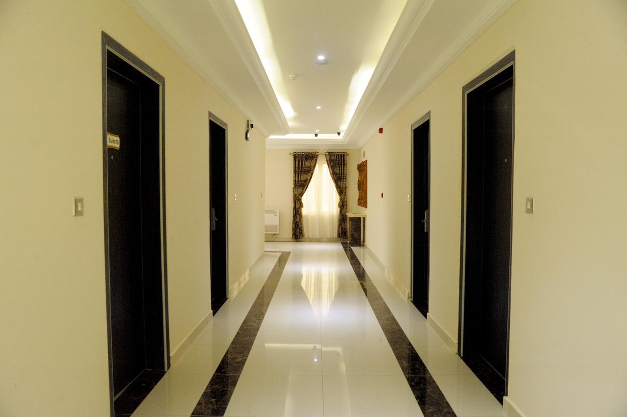 H210 Otel Aliayabiagba Dış mekan fotoğraf