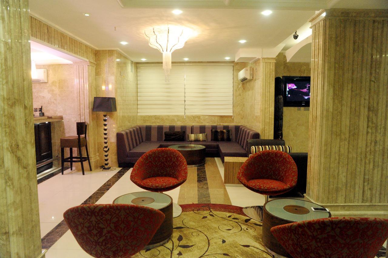 H210 Otel Aliayabiagba Dış mekan fotoğraf