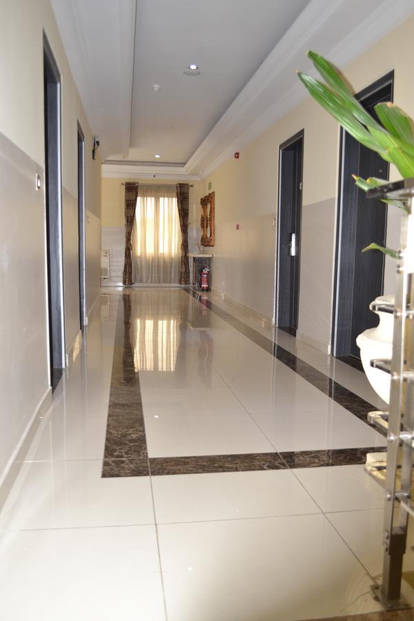 H210 Otel Aliayabiagba Dış mekan fotoğraf