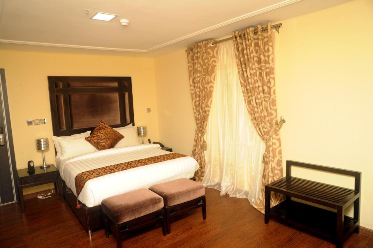 H210 Otel Aliayabiagba Dış mekan fotoğraf
